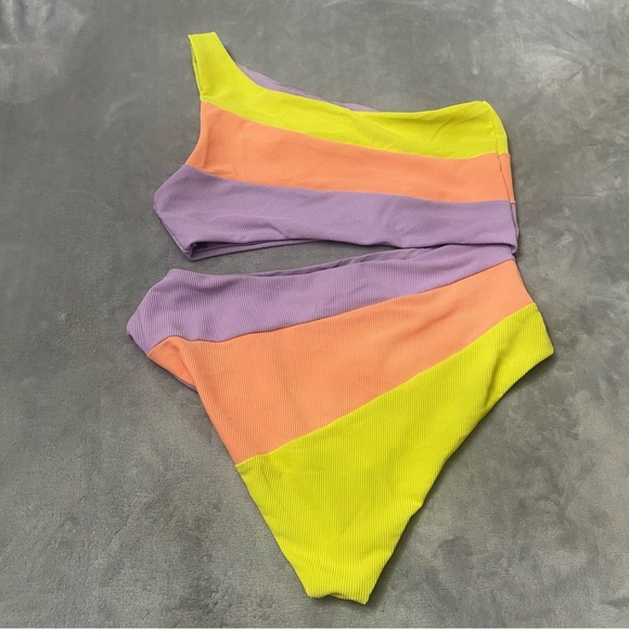 New! Beach Riot Joyce swimsuit purple colorblock 24485 - Picture 11 of 12